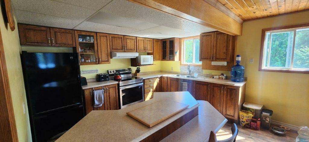 North Bay, ON P1B 8G2,1300T FOUR MILE LAKE RD