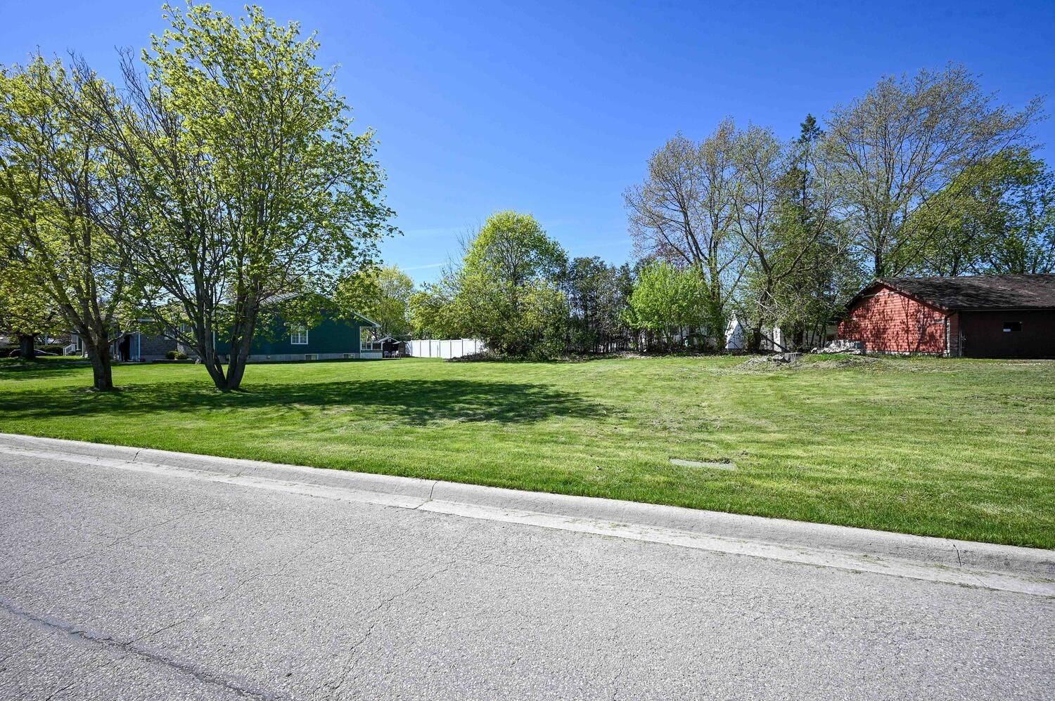 Perth, ON K7H 2Z1,00 GEORGE AVE