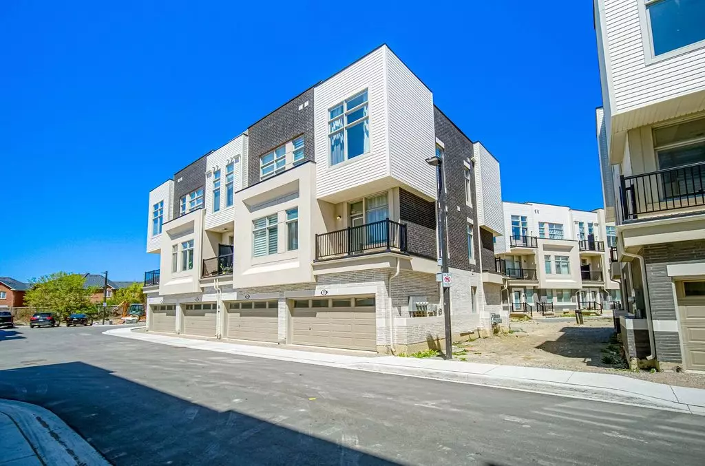 Markham, ON L6C 3B5,33 Albert Firman LN