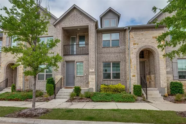 570 Cobblestone Lane,  Irving,  TX 75039