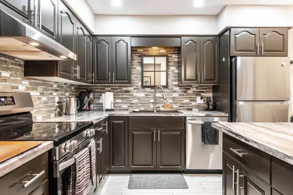 Stratford, ON N5A 7S7,421 Greenwood DR