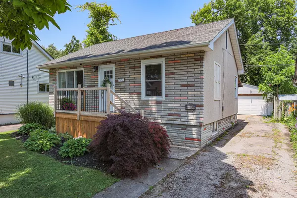 6253 Churchill ST, Niagara Falls, ON L2G 2X5