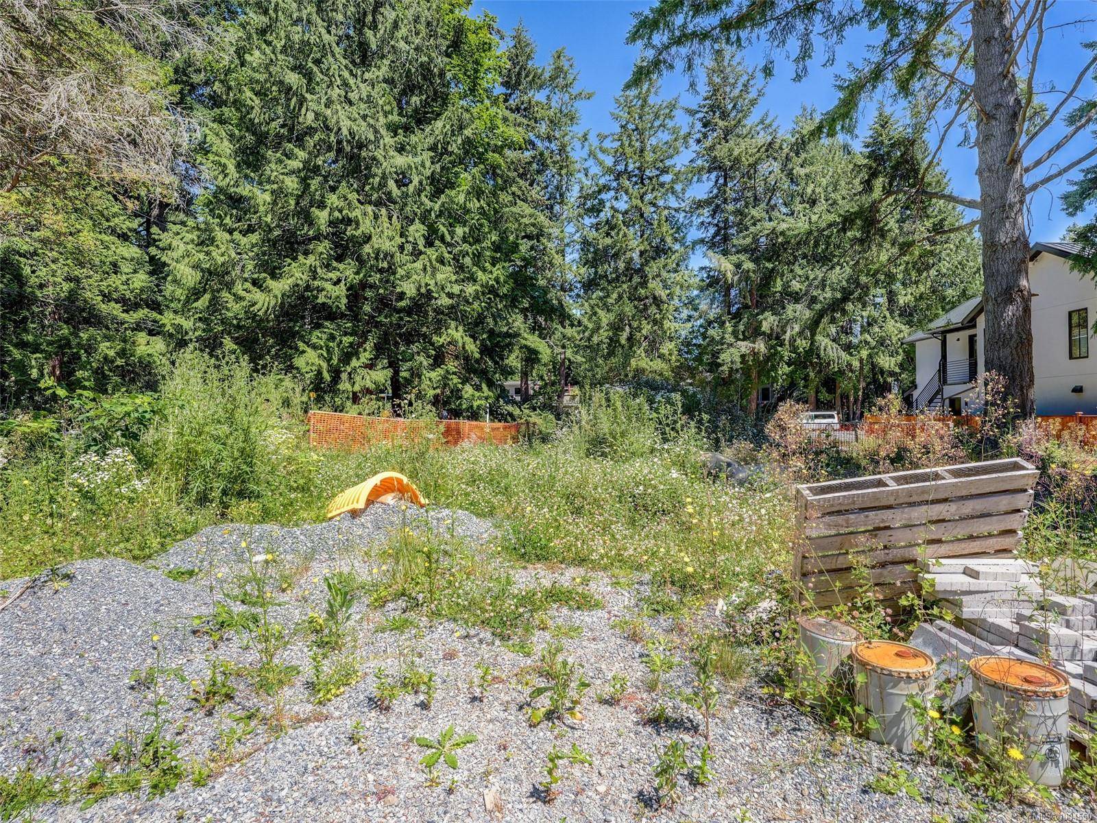 5151 Del Monte Ave #Lot 1, Saanich, BC V8Y 1X3