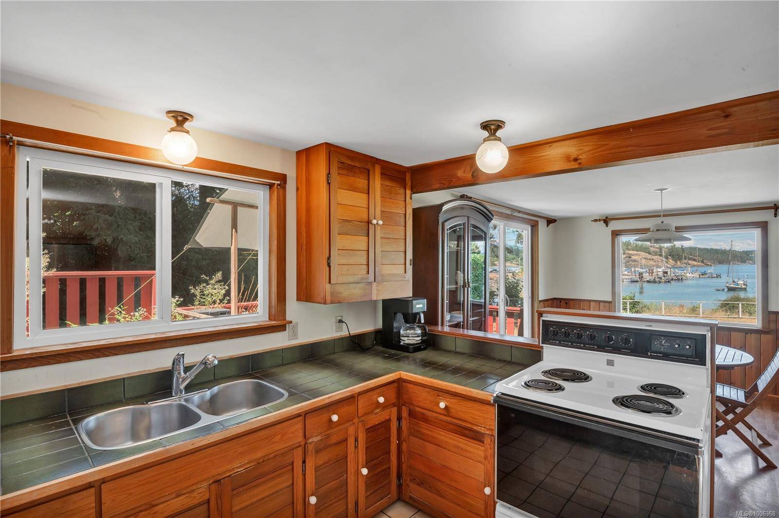 Quadra Island, BC V0P 1H0,681 Bull Rd