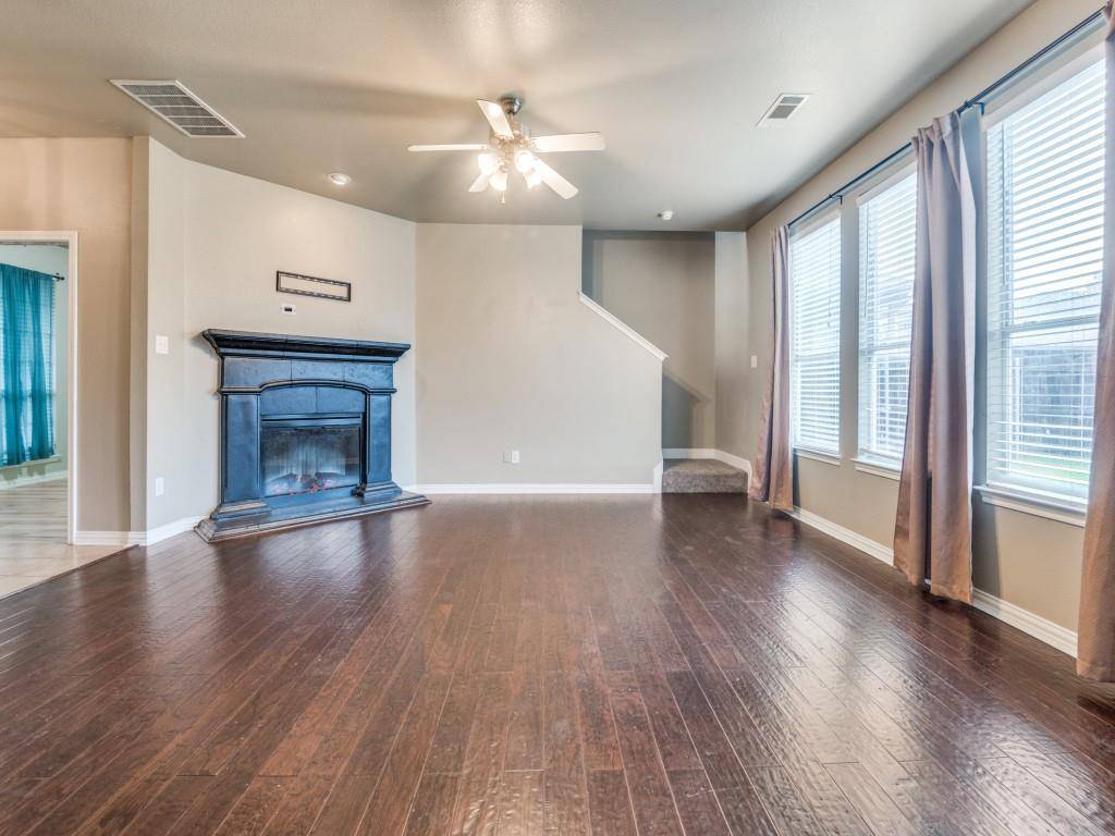 Fort Worth, TX 76052,10872 Hawks Landing Road