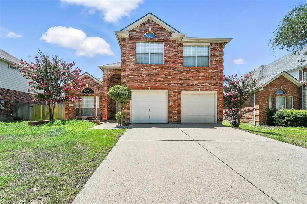 5376 Lake Chelen Drive, Fort Worth, TX 76137