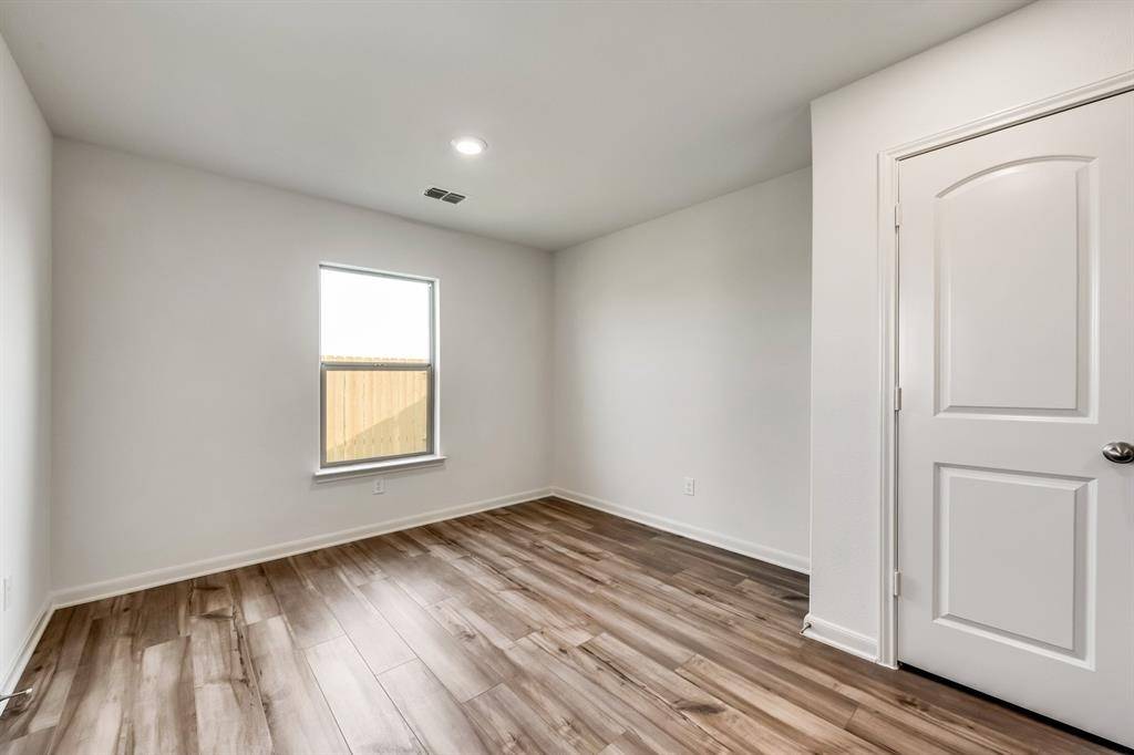 Fort Worth, TX 76140,9841 Teton Vista Drive