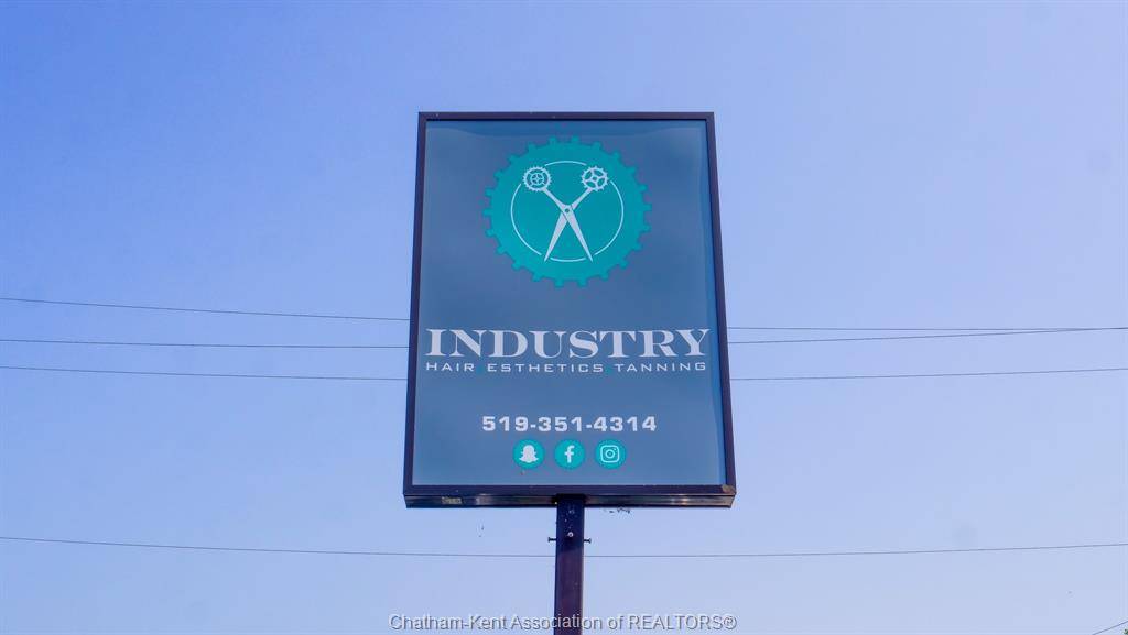 Chatham, ON N7M 2K2,813 QUEEN Street South