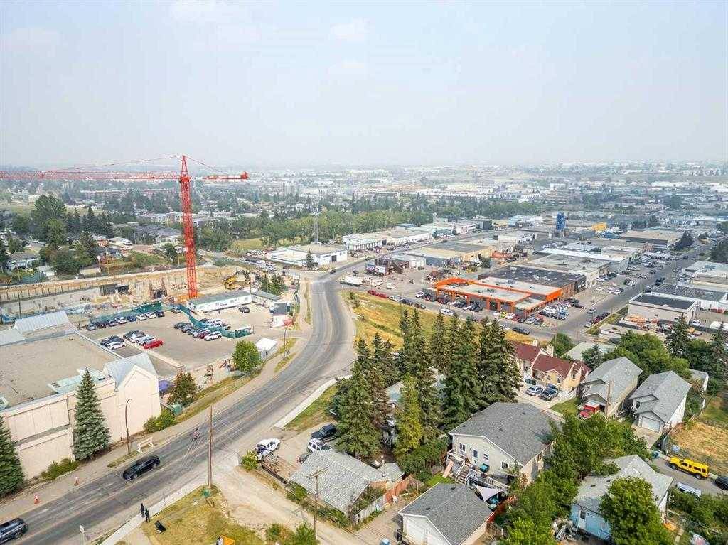 Calgary, AB T2E 2M6,107 40 AVE NE
