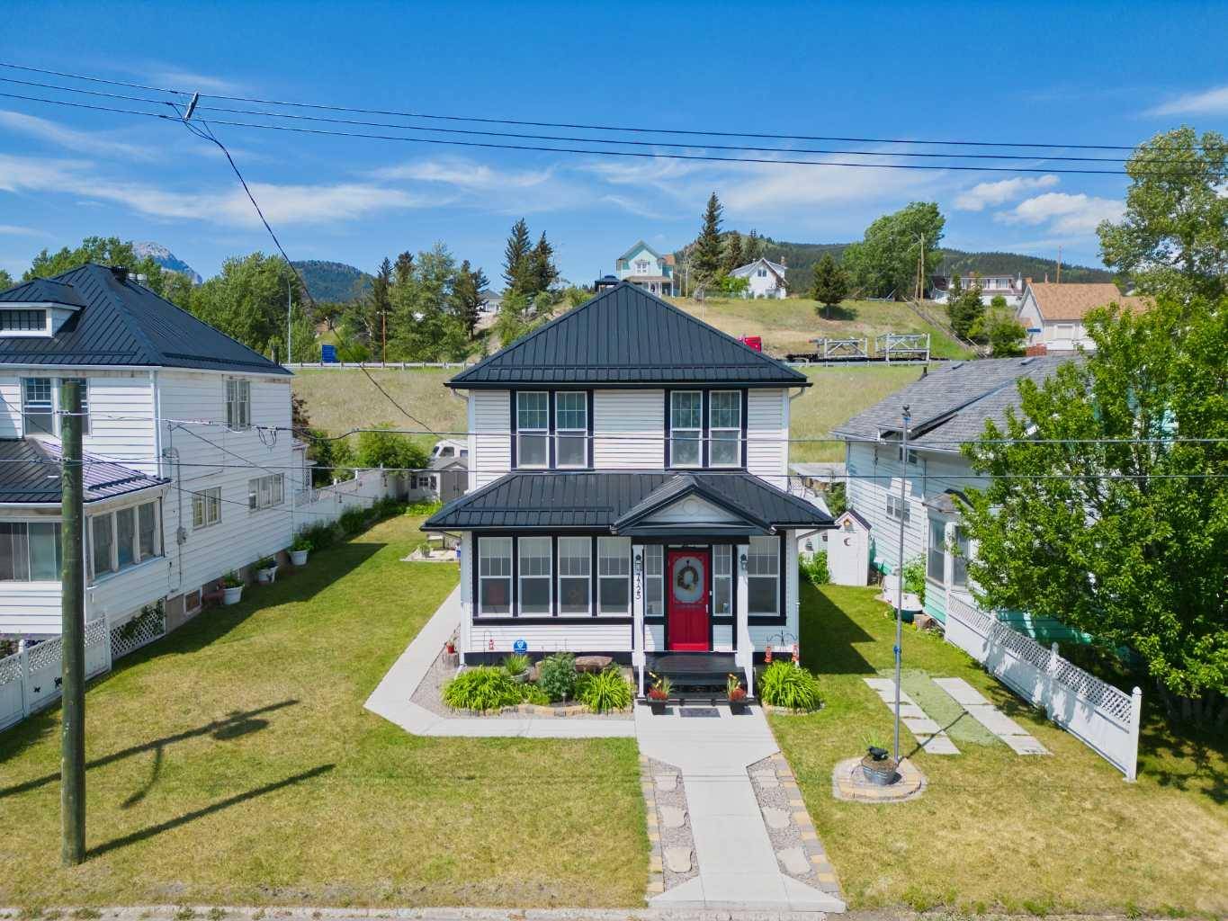 7725 19 AVE, Coleman, AB T0K0M0