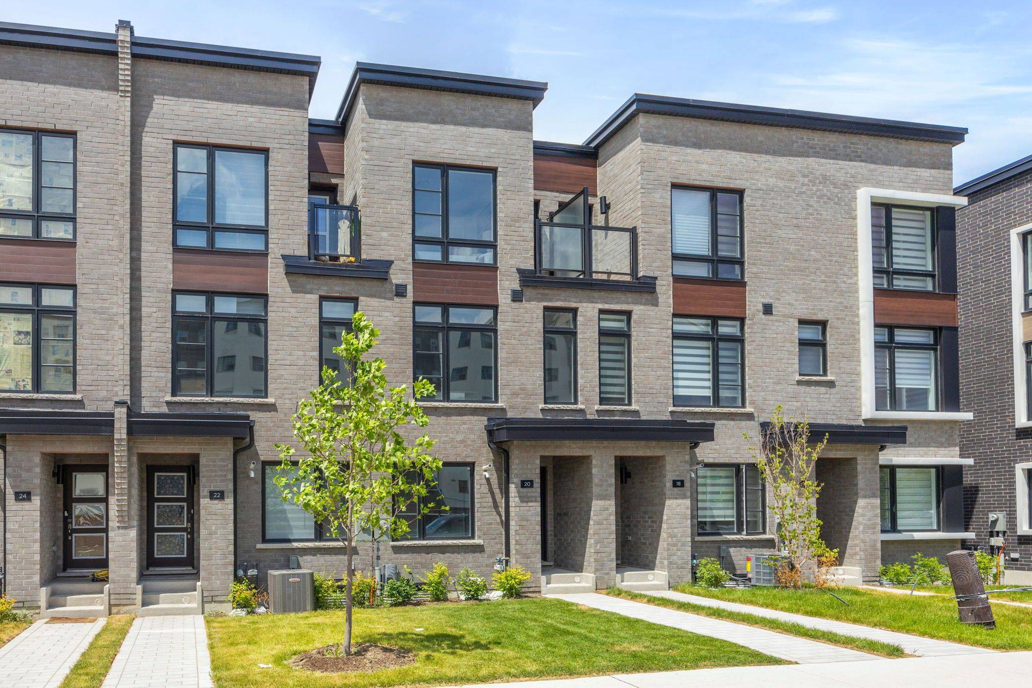 20 Akil Thomas GDNS, Toronto E09, ON M1P 0G3