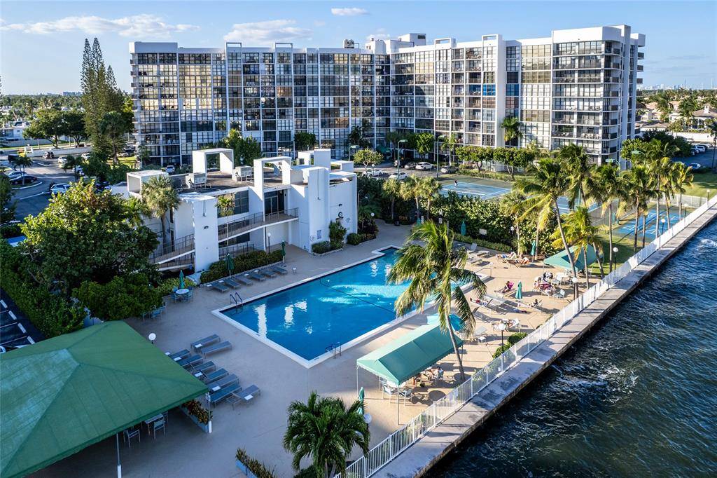 Hallandale Beach, FL 33009,Address not disclosed
