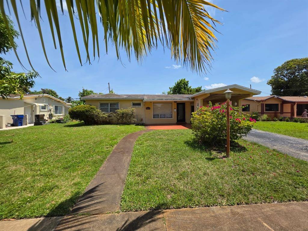 3528 NW 34th St, Lauderdale Lakes, FL 33309