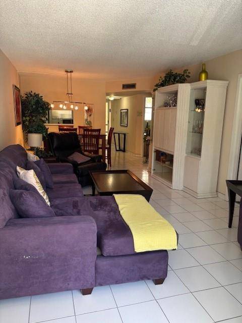 Fort Lauderdale, FL 33308,[StreetName,UnitNumber,StreetNumber,StreetDirPrefix]