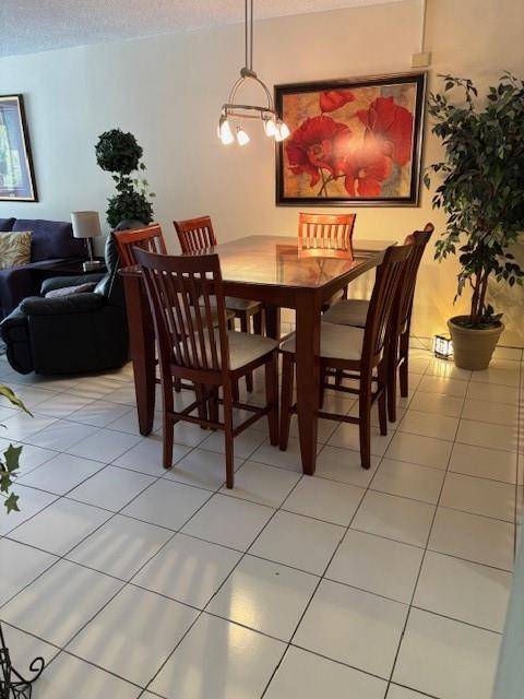 Fort Lauderdale, FL 33308,[StreetName,UnitNumber,StreetNumber,StreetDirPrefix]