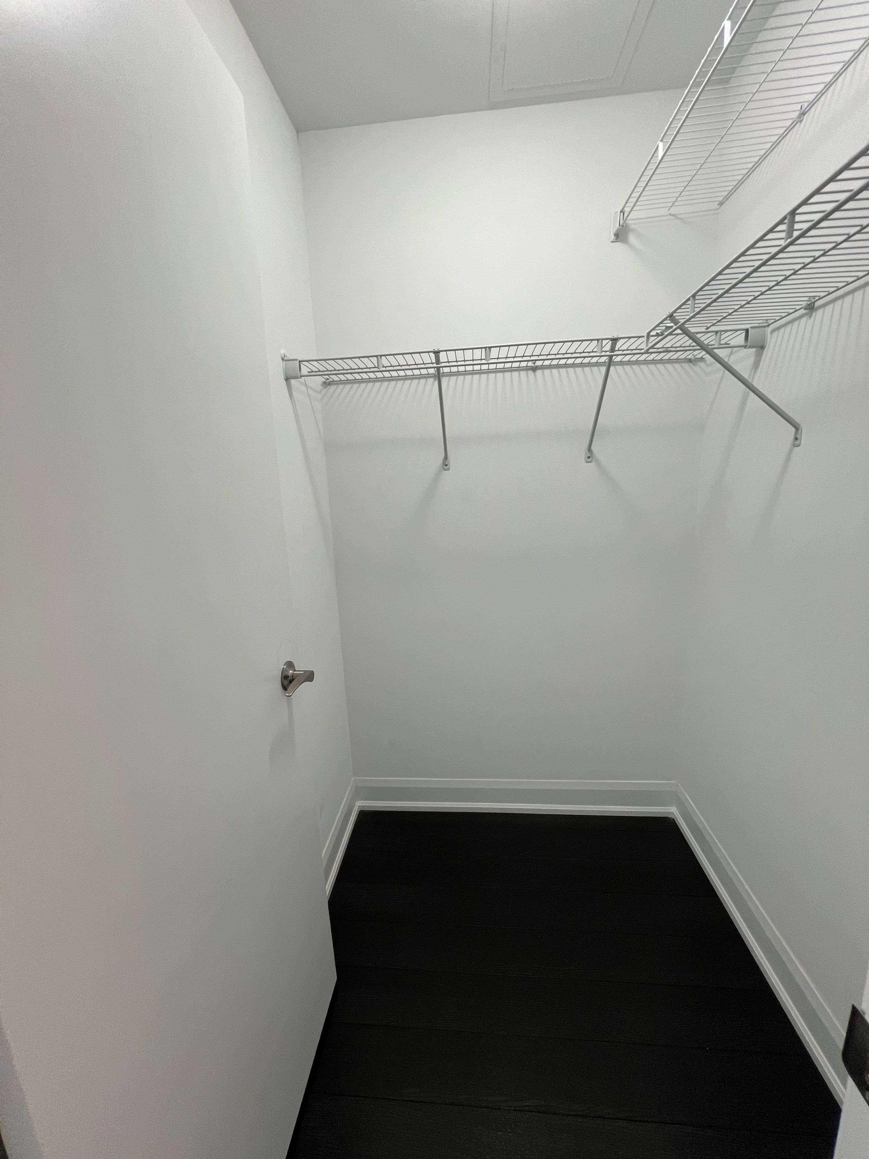 Vaughan, ON L4K 0H8,2910 Highway 7 RD W #1507