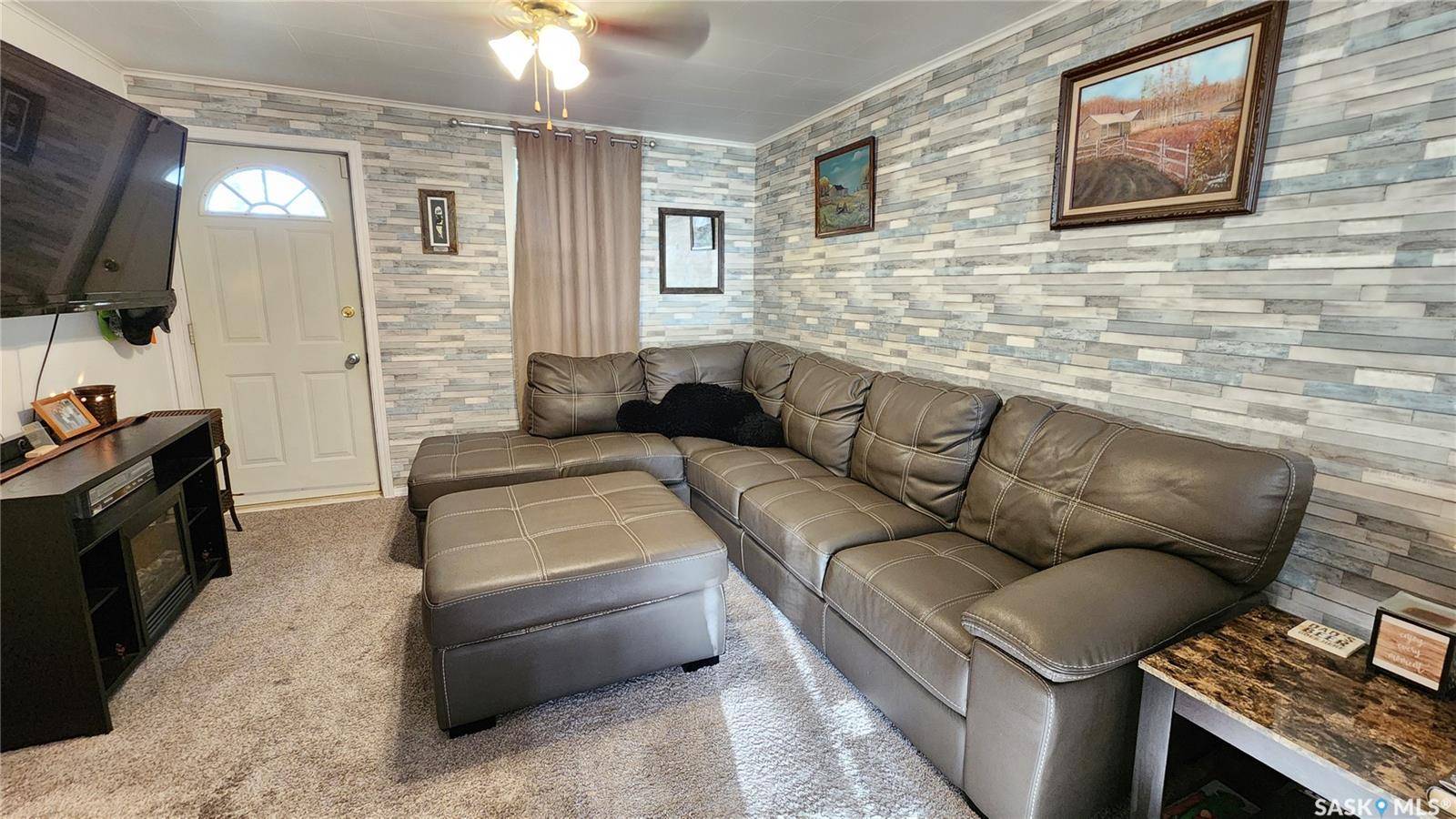 North Battleford, SK S9A 2E1,921 109th STREET