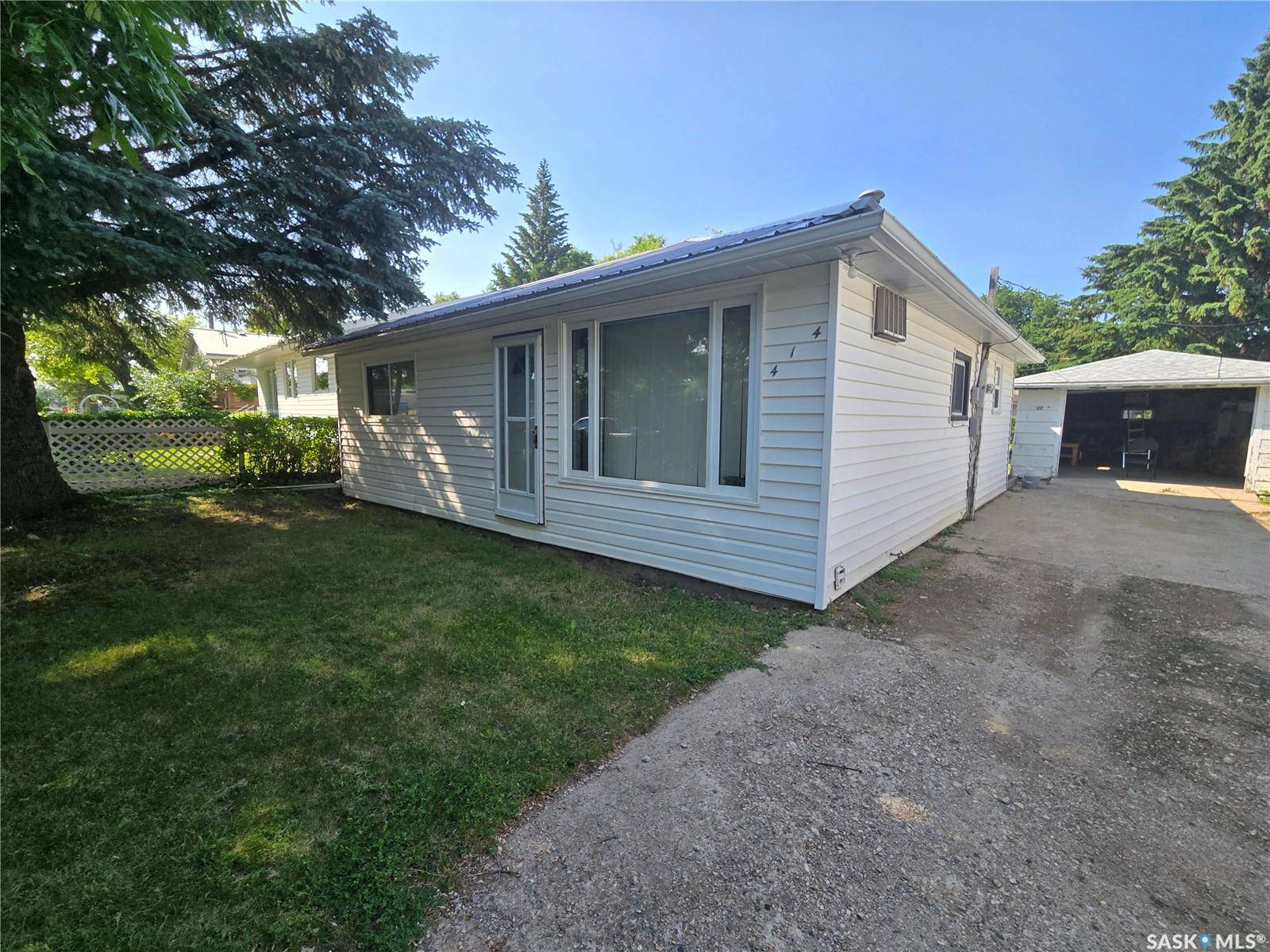 Kipling, SK S0G 2S0,414 2nd STREET