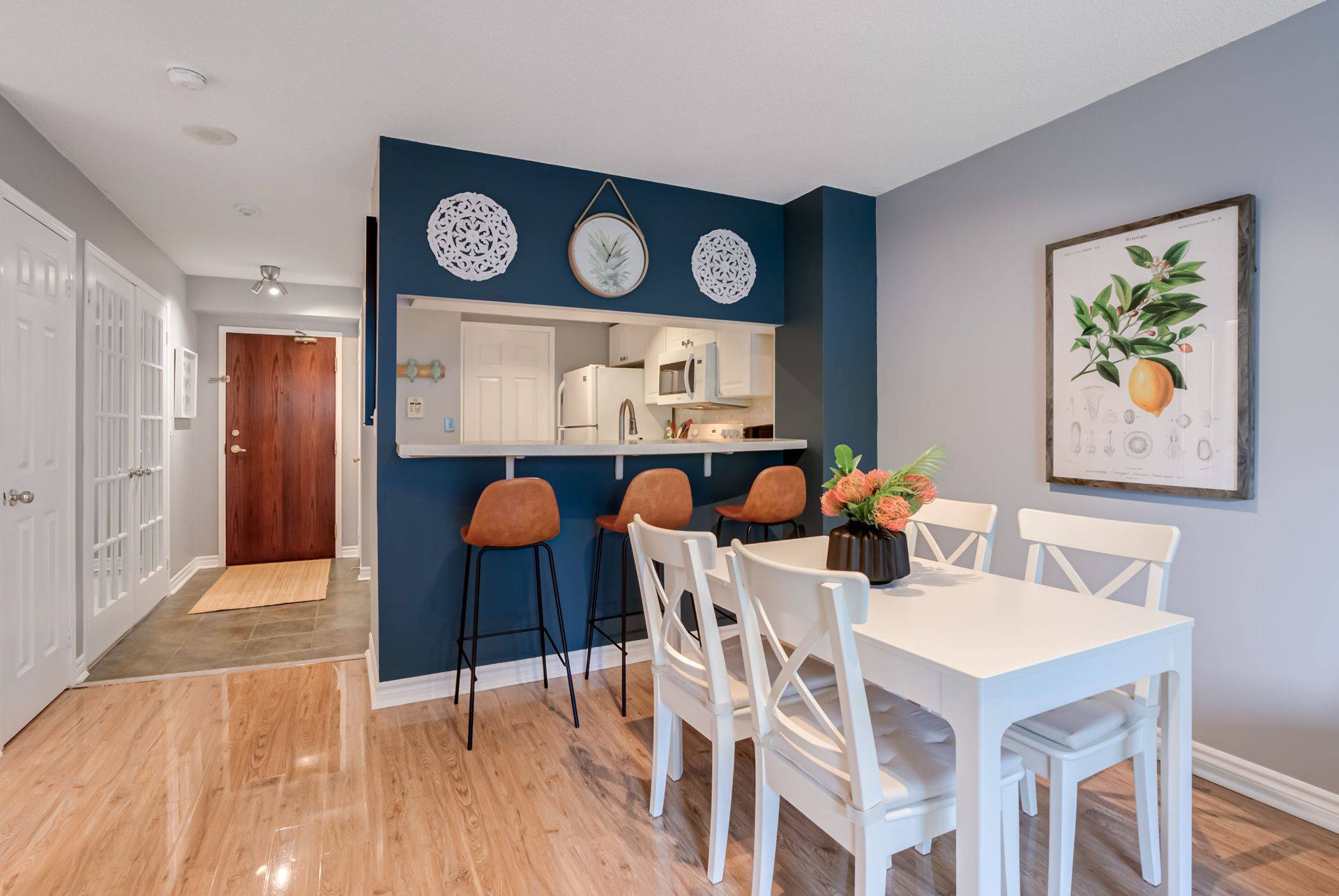 Toronto W06, ON M8Y 3Y8,190 Manitoba ST #406
