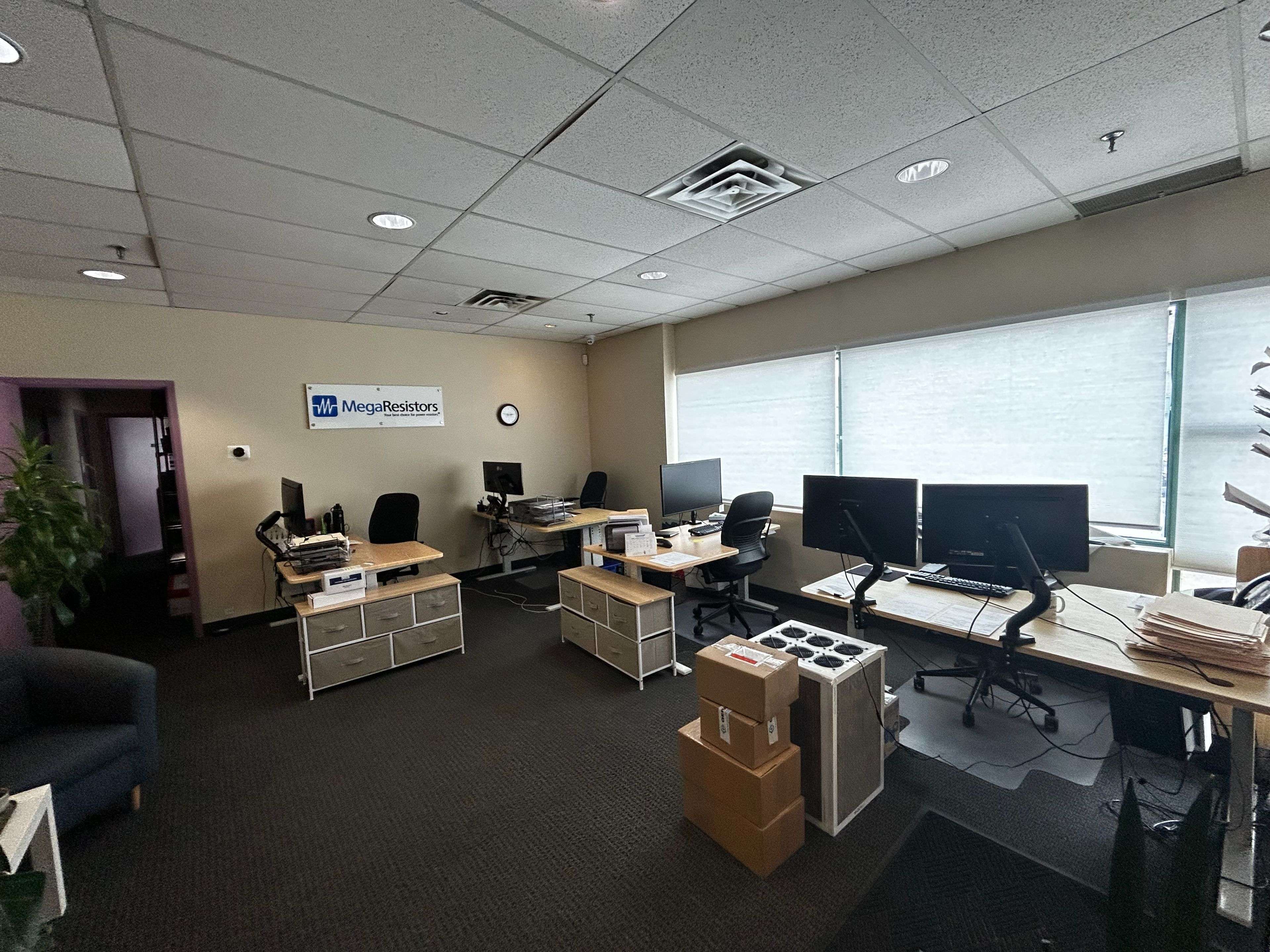 Mississauga, ON L5S 1V3,2430 Lucknow DR ## 14-17