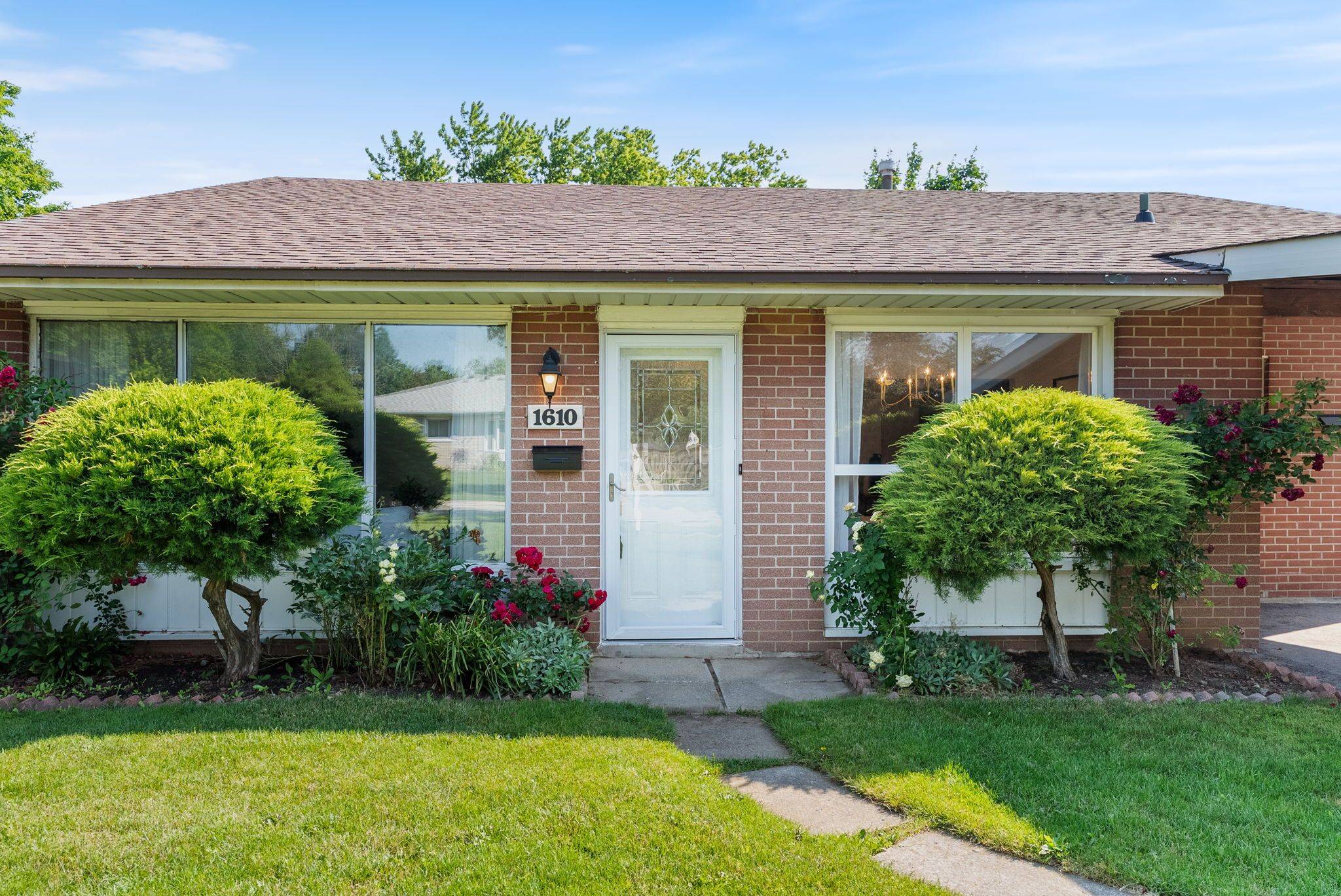 Mississauga, ON L5J 3R9,1610 Hobbs CRES