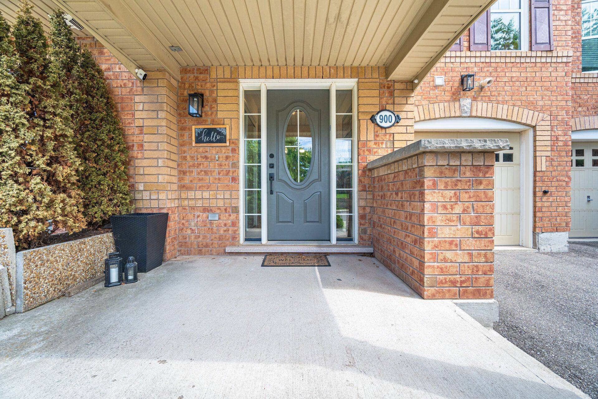 Milton, ON L9T 8E3,900 Brassard CIR