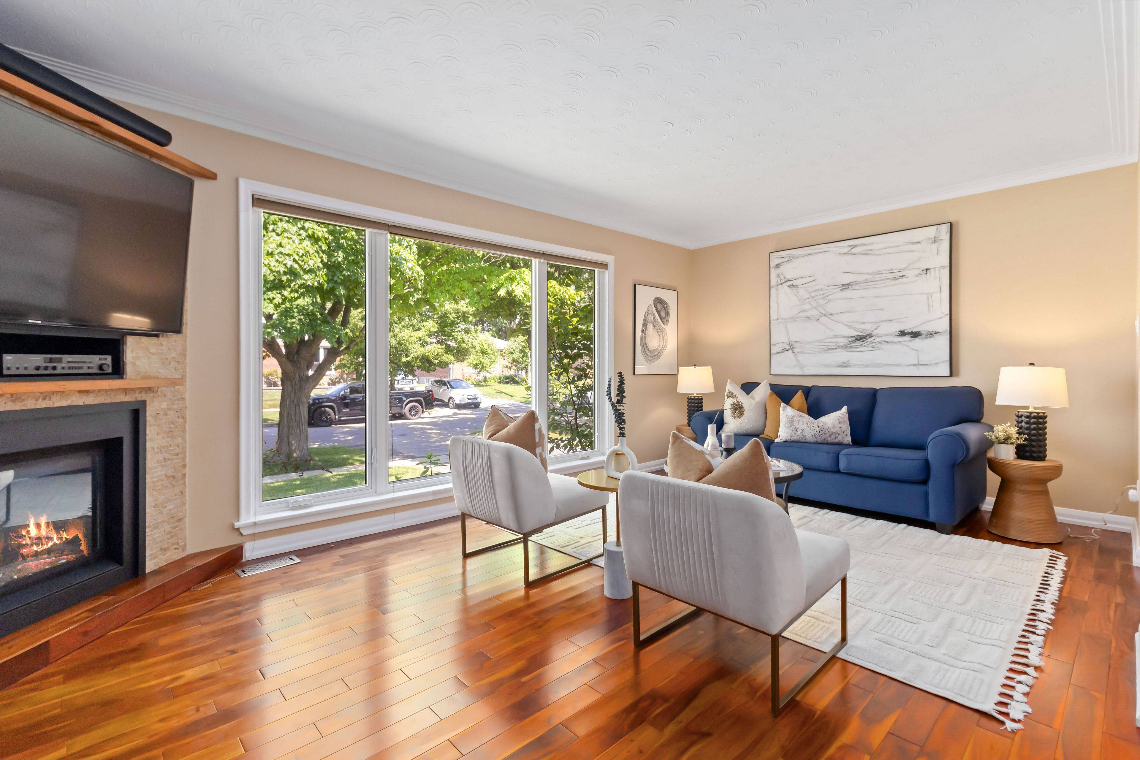 Brampton, ON L6Y 2A1,7 Brenda AVE