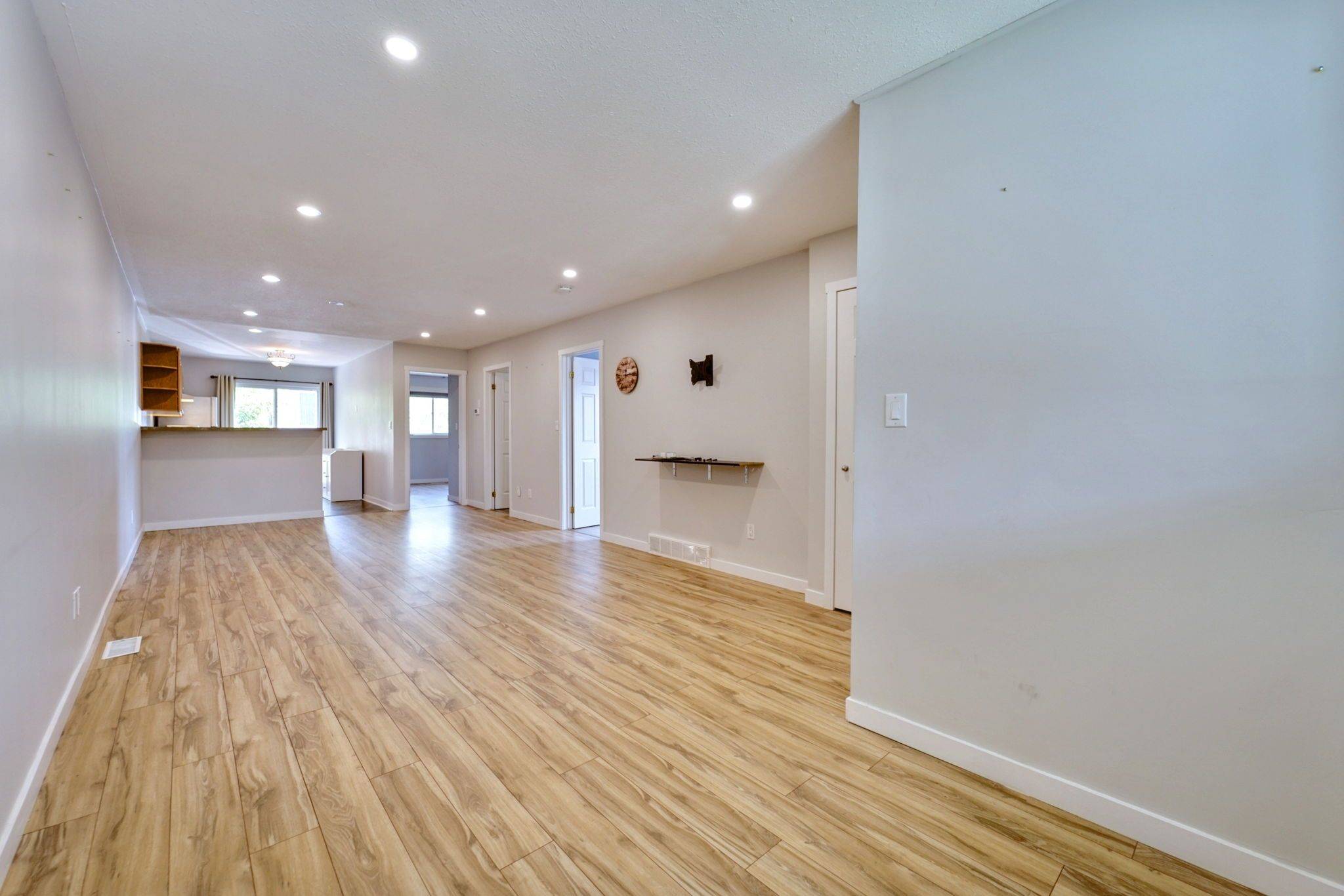 St. Catharines, ON L2S 1J2,30 Josephine ST #UPPER