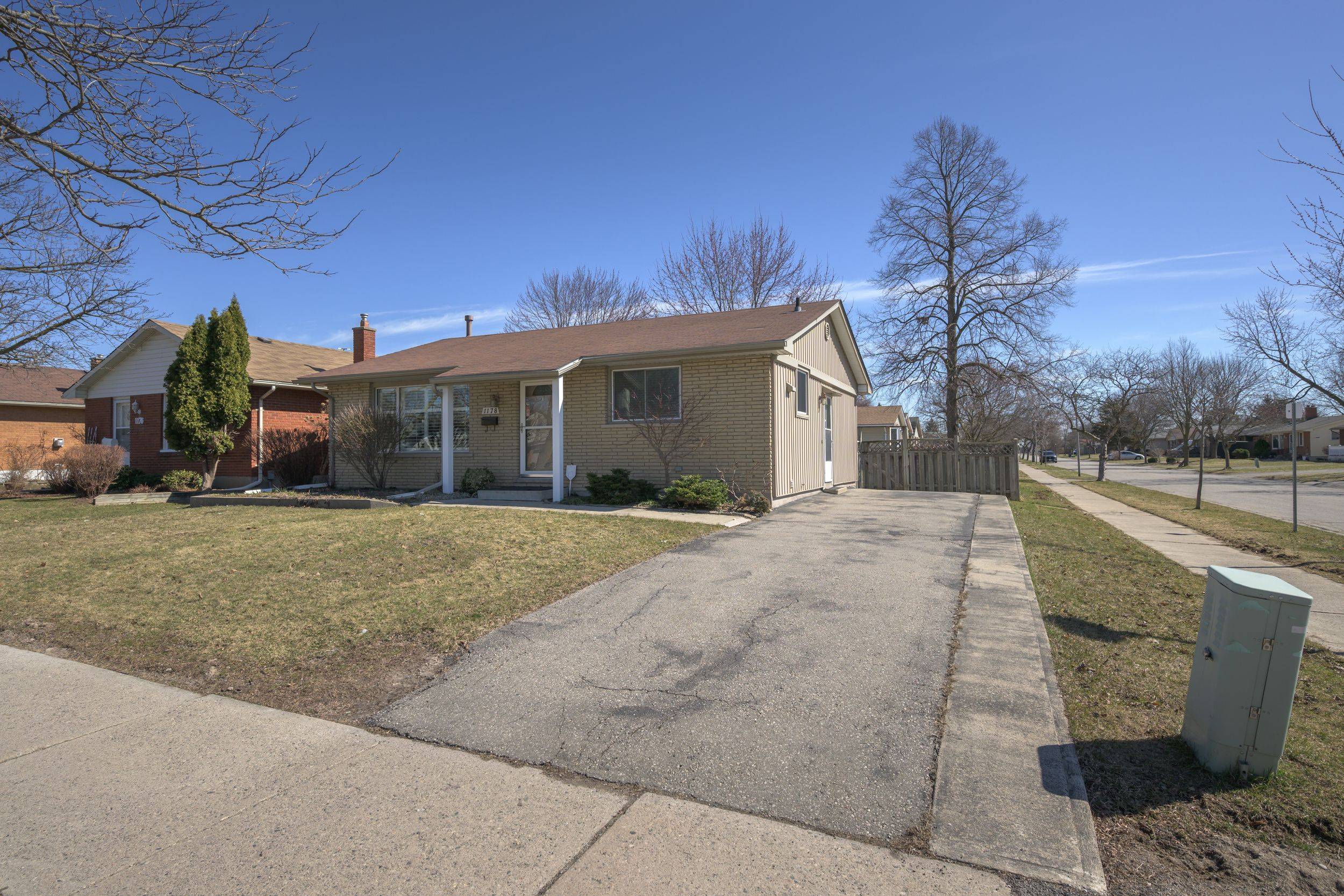 London South, ON N6E 2C3,1178 JALNA BLVD