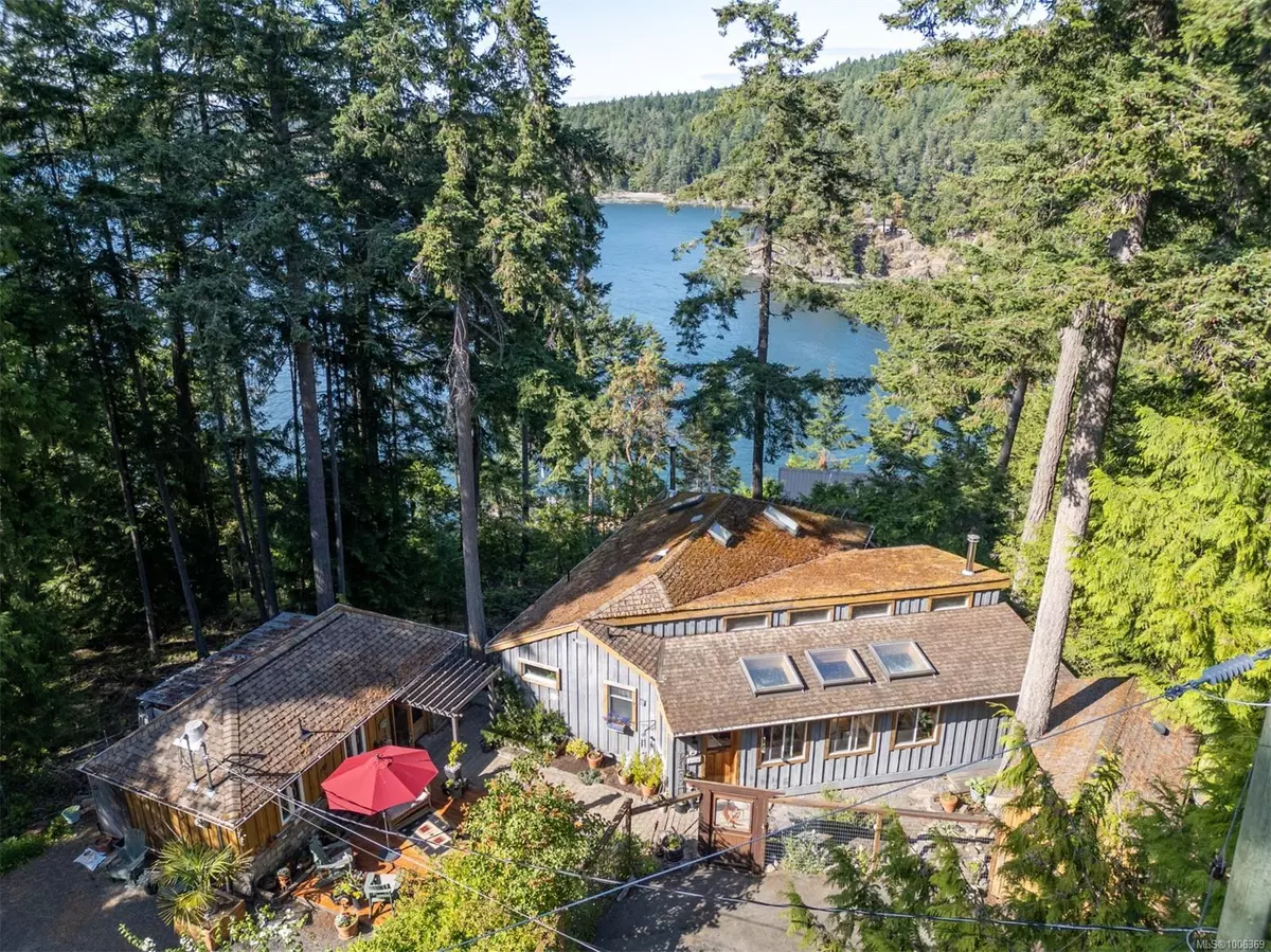 Pender Island, BC V0N 2M2,1616 Schooner Way