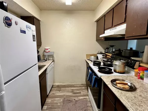 Denton, TX 76201,410 Bryan Street #8