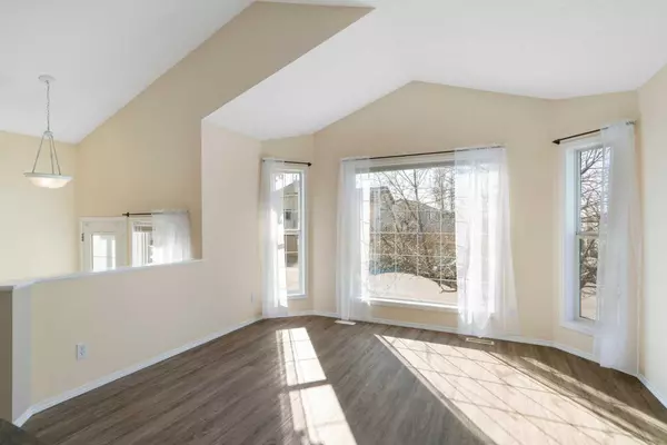 Calgary, AB T3G 5A8,111 Citadel Acres Close Northwest