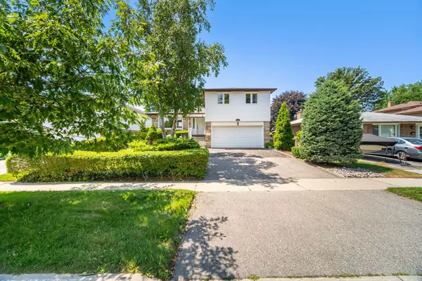 Mississauga, ON L4K 2K4,3268 Homark DR