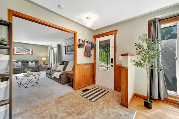 Haldimand, ON N0A 1H0,50 ALMA ST S