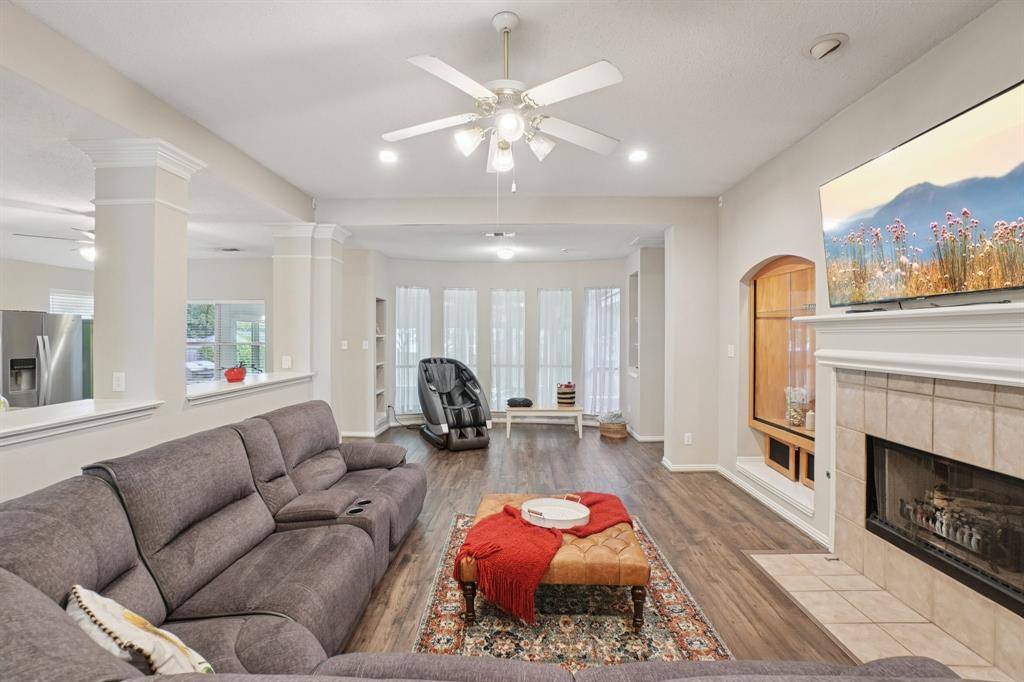 Fort Worth, TX 76132,6716 Spring Valley Way