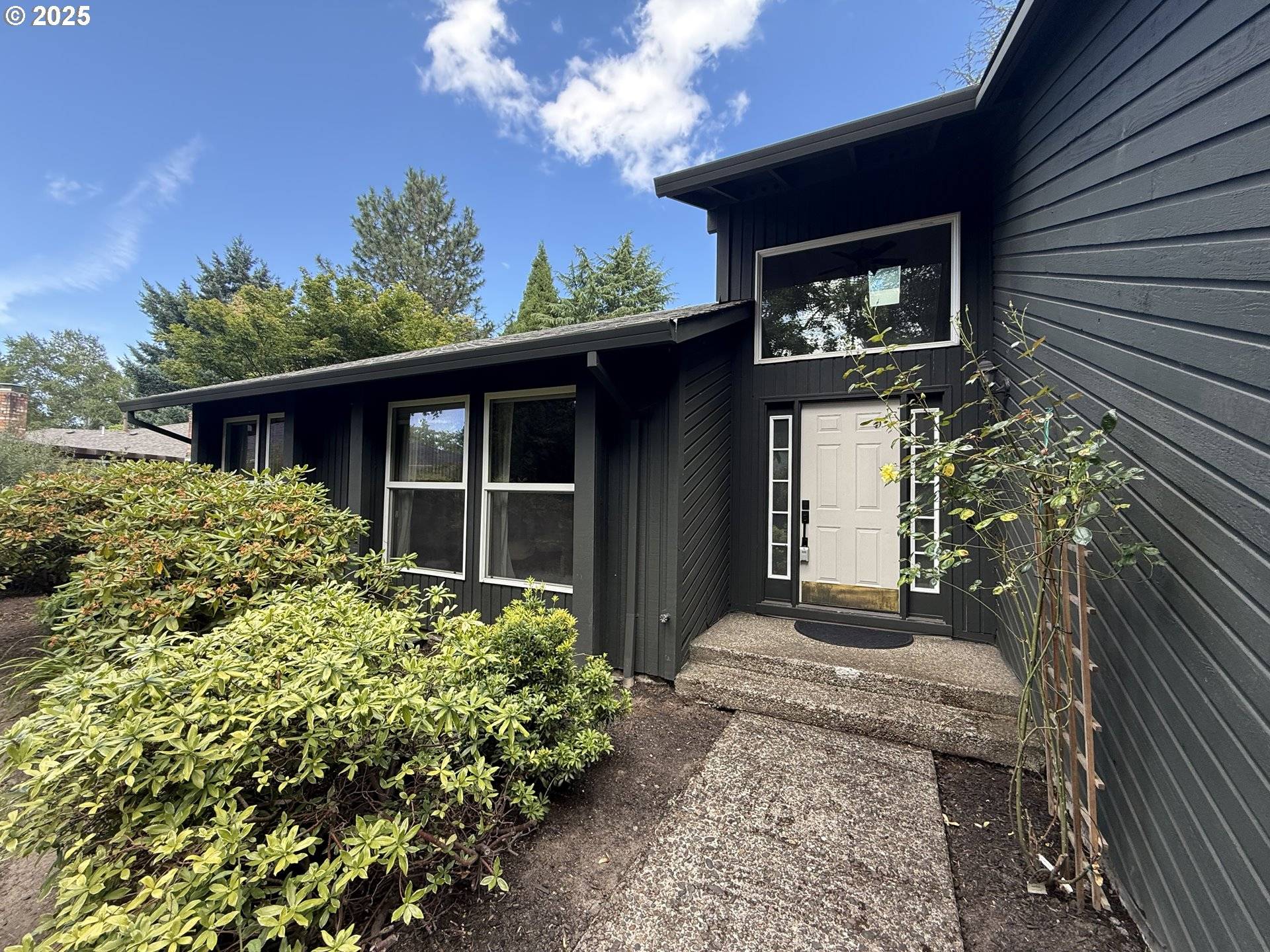 Portland, OR 97229,5646 NW DESCHUTES DR