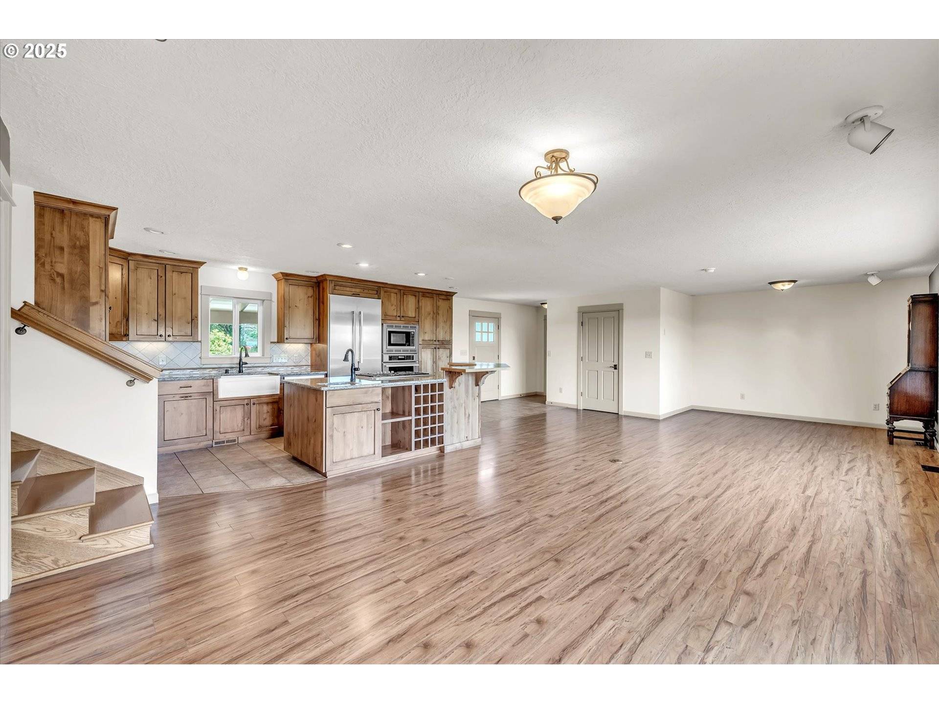 Longview, WA 98632,231 ROBERTSON RD