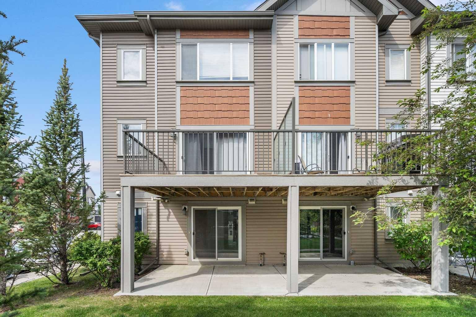 Calgary, AB T2Z 5B8,179 Copperpond Villas SE