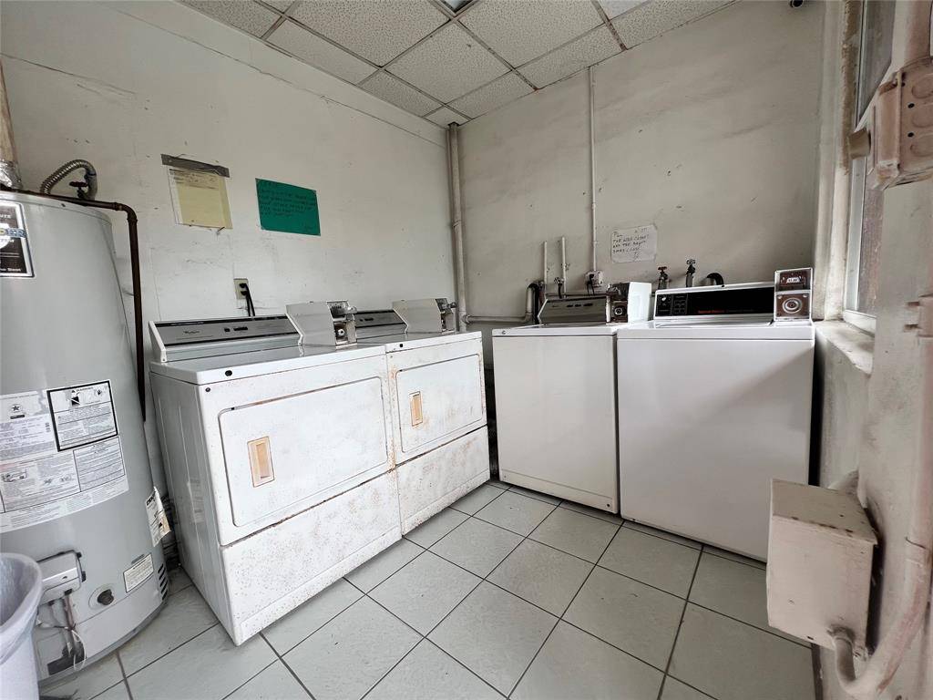 [StreetName, UnitNumber, StreetNumber, StreetDirPrefix], Hollywood, FL 33020