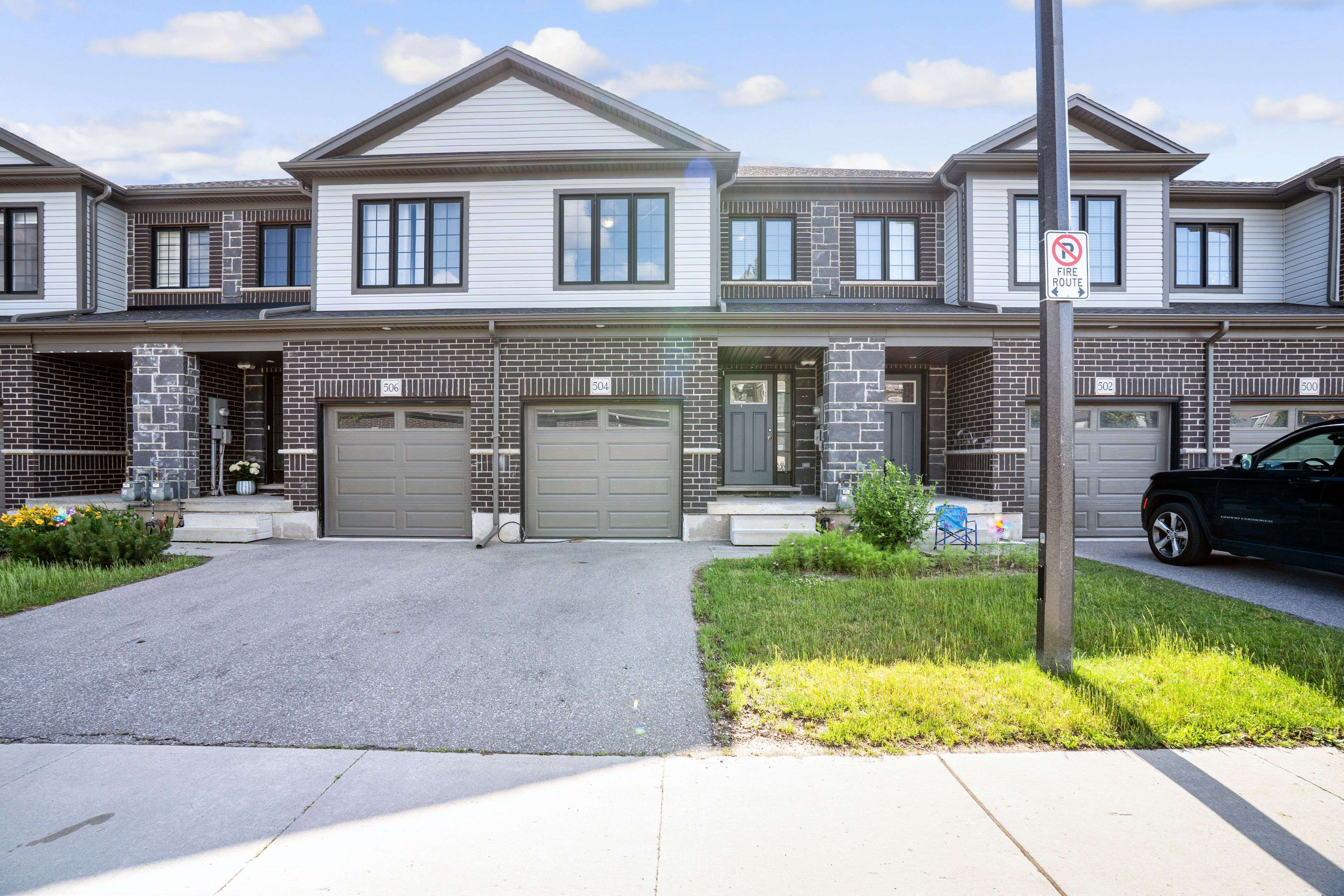 Kitchener, ON N2R 0P8,504 WOODLEA CT