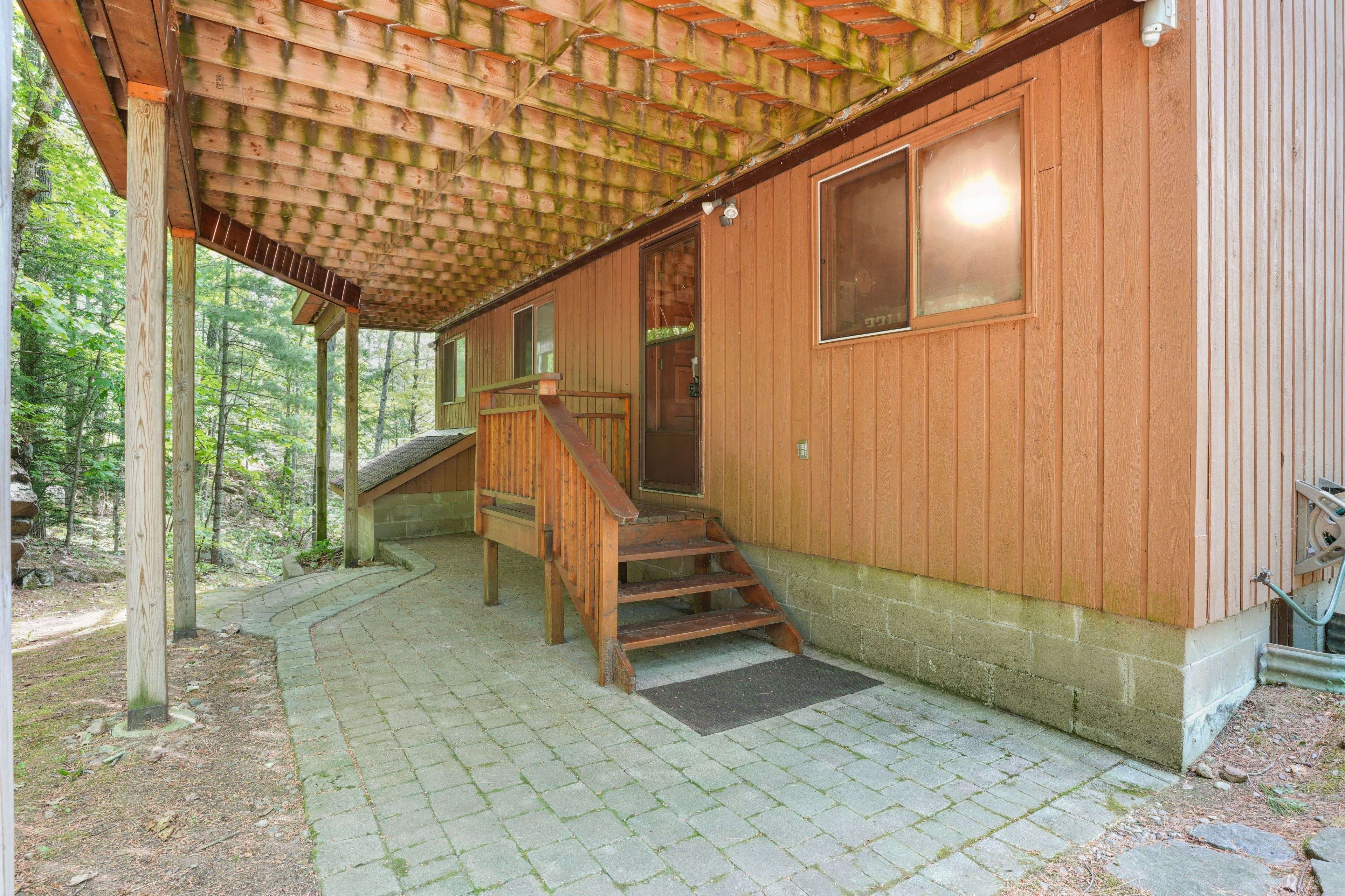 North Kawartha, ON K0L 1A0,71 Quail LN