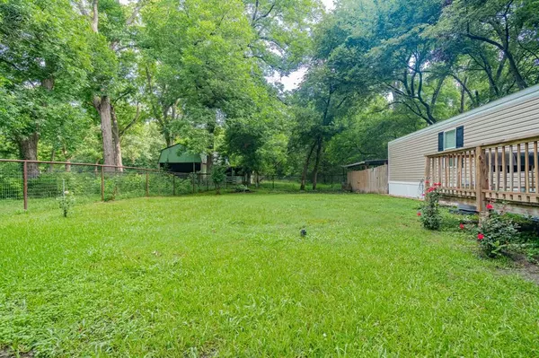 Kemp, TX 75143,8709 City Lake Road