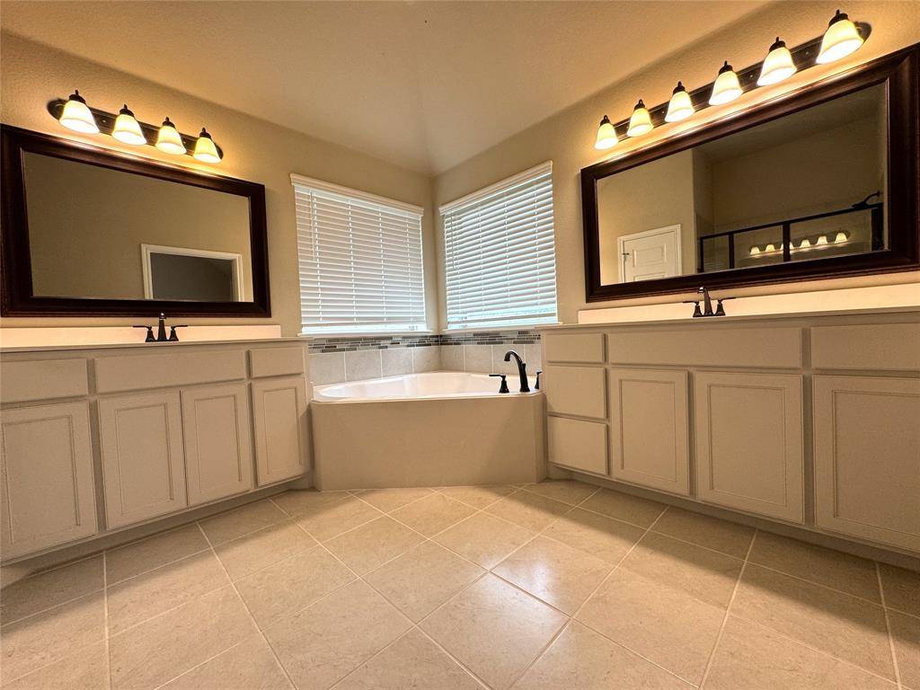 Glenn Heights, TX 75154,1913 Maplewood Drive