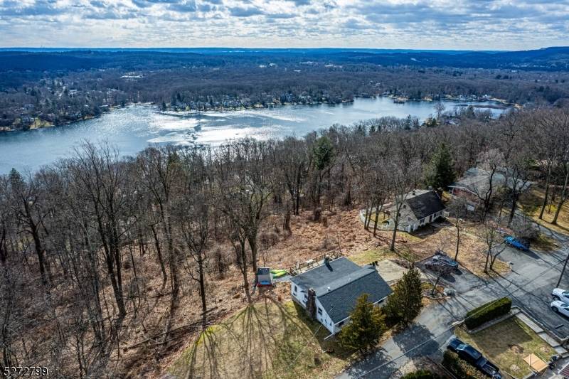 110 HILLCREST DRIVE, Denville Twp., NJ 07834