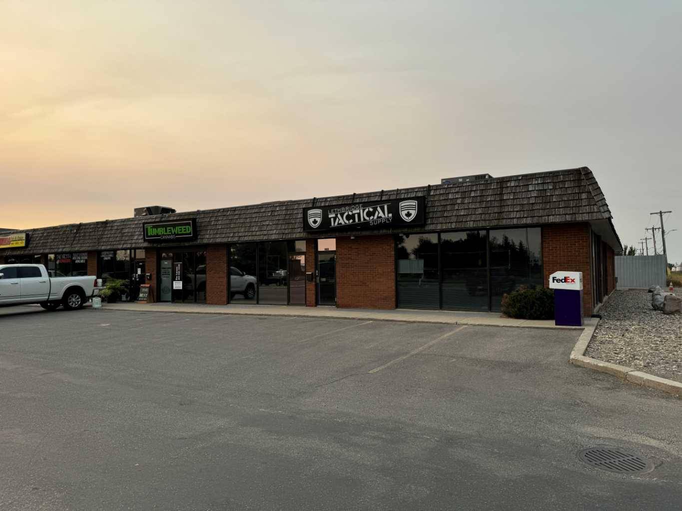 Lethbridge, AB T1H 0P1,2802 5 AVE N