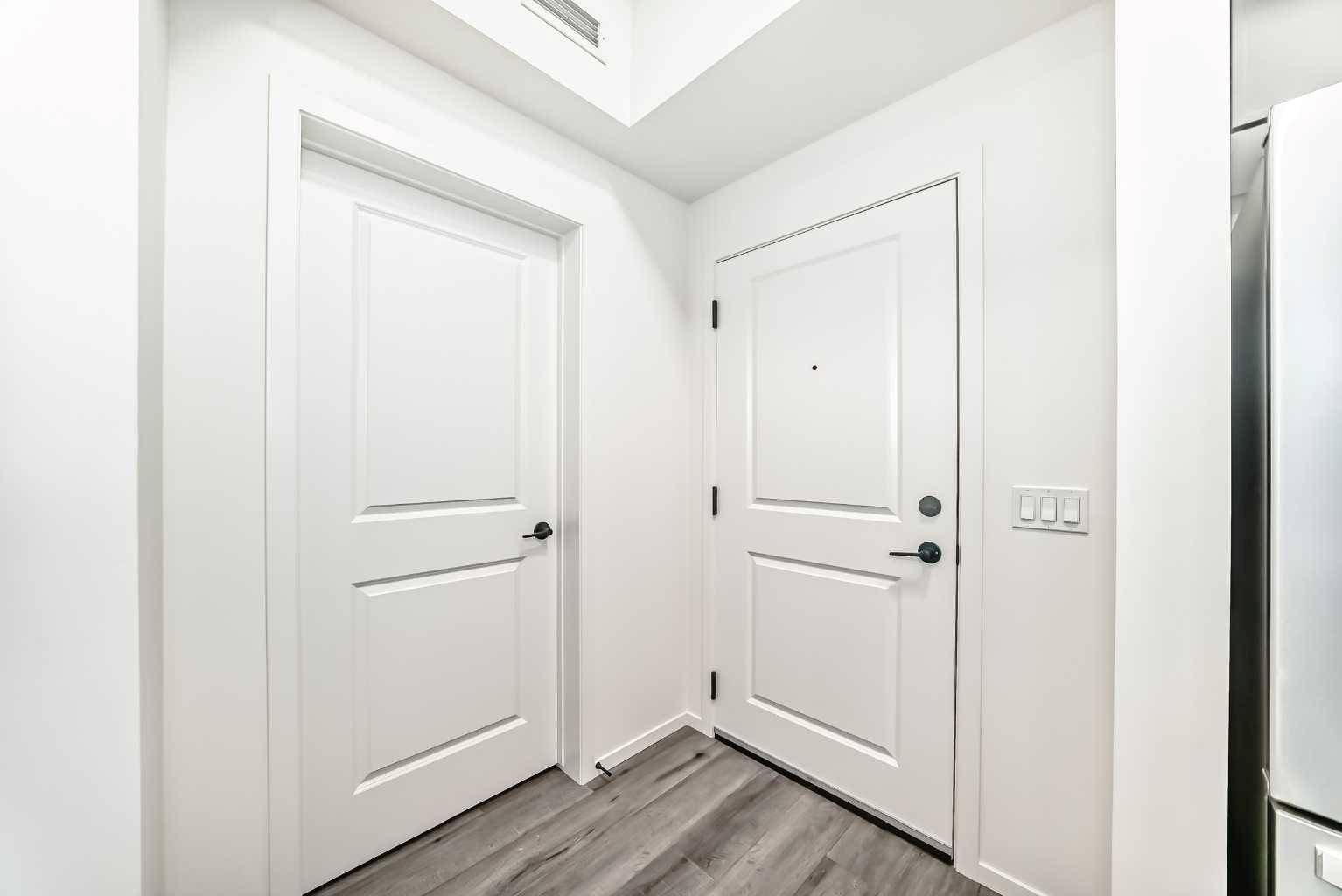 Calgary, AB T3M 4E1,140 Mahogany ST SE #403