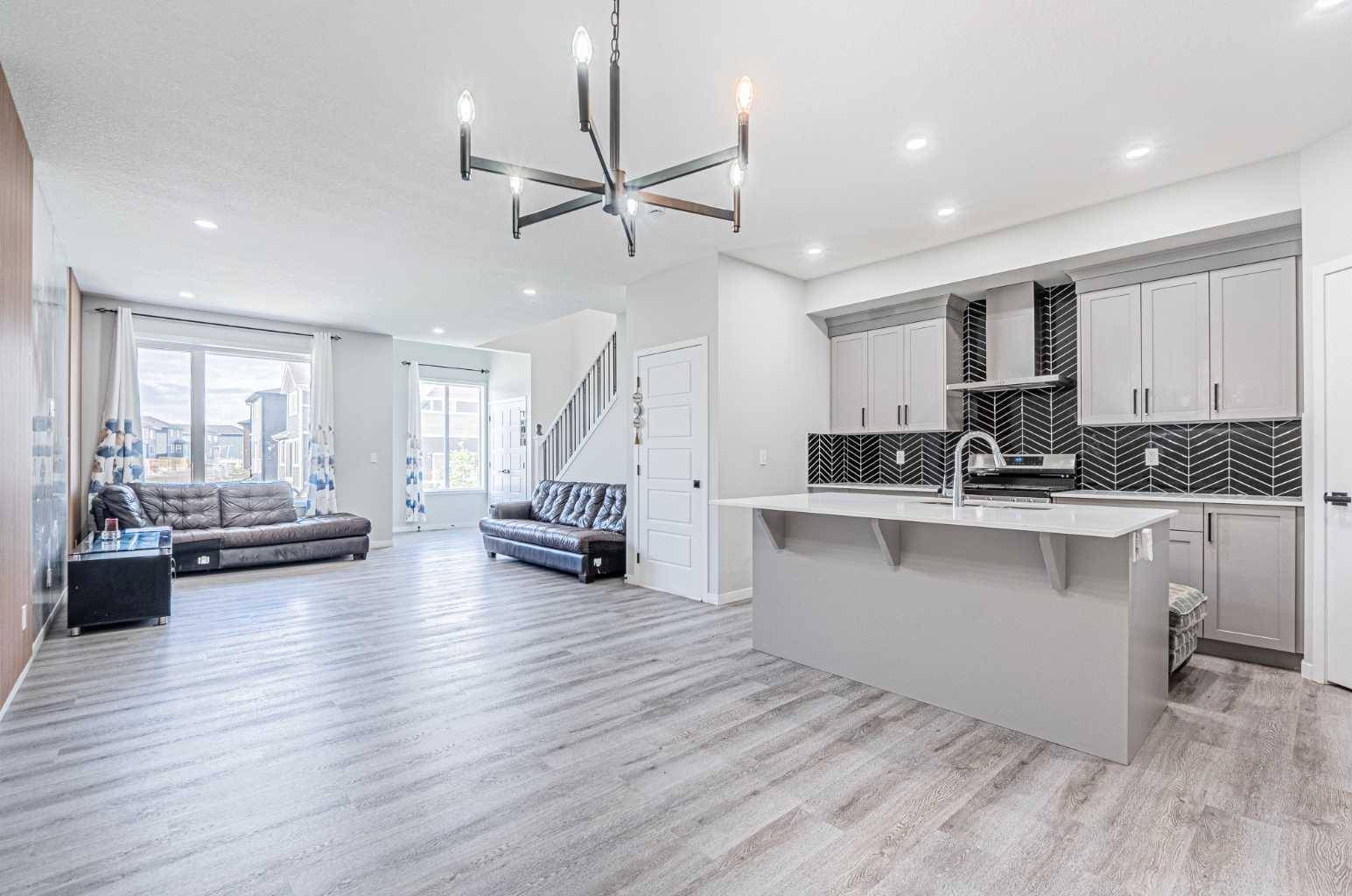 Calgary, AB T3N2L6,117 Corner Glen WAY Northeast