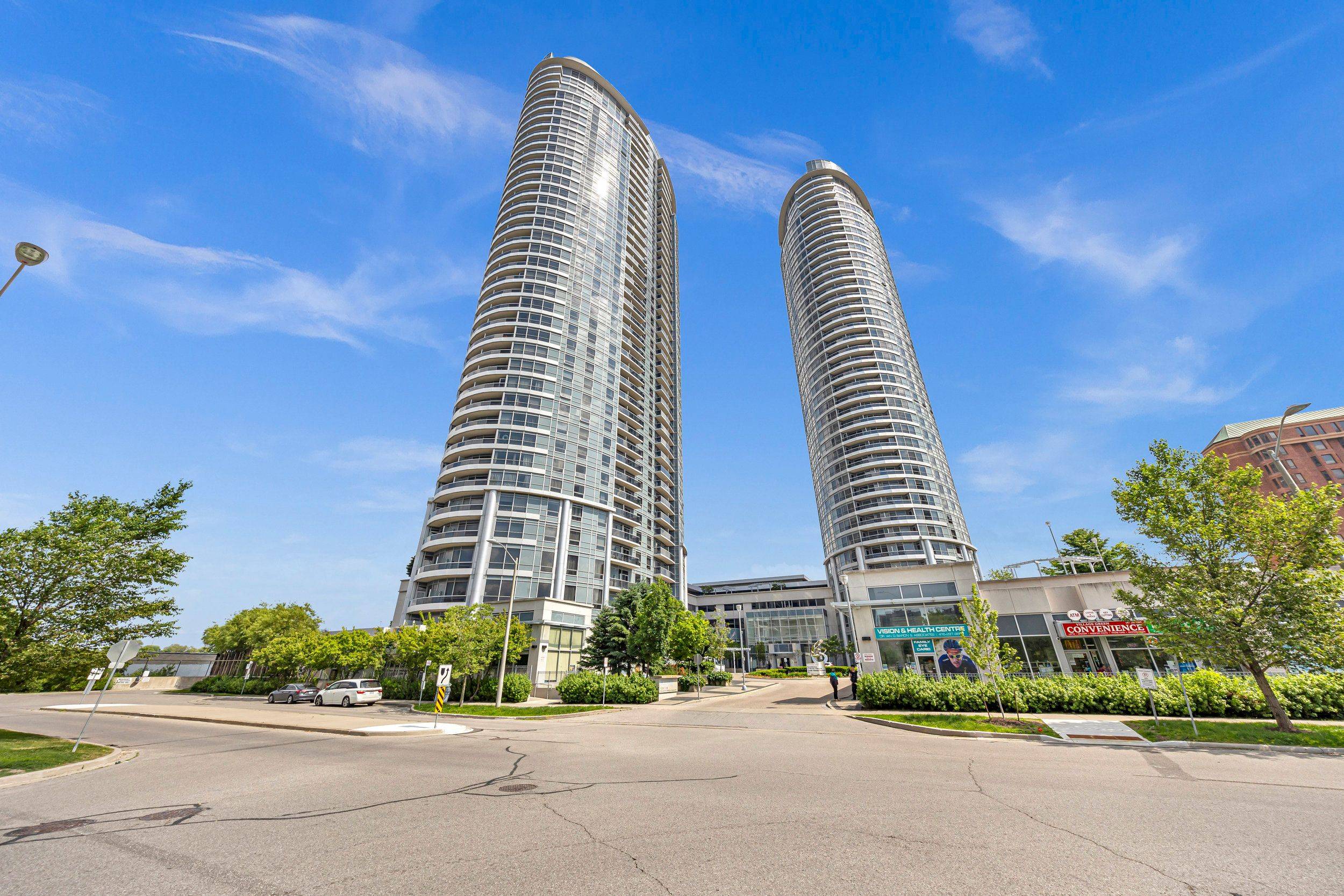 Toronto E07, ON M1S 0G3,125 Village Green SQ #706