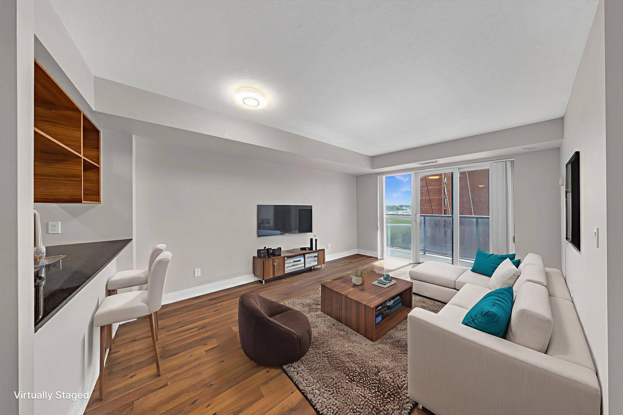 Toronto E07, ON M1S 0G3,125 Village Green SQ #706