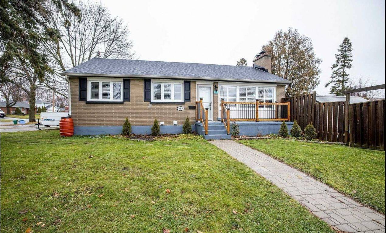 488 Beurling AVE, Oshawa, ON L1J 2Z9